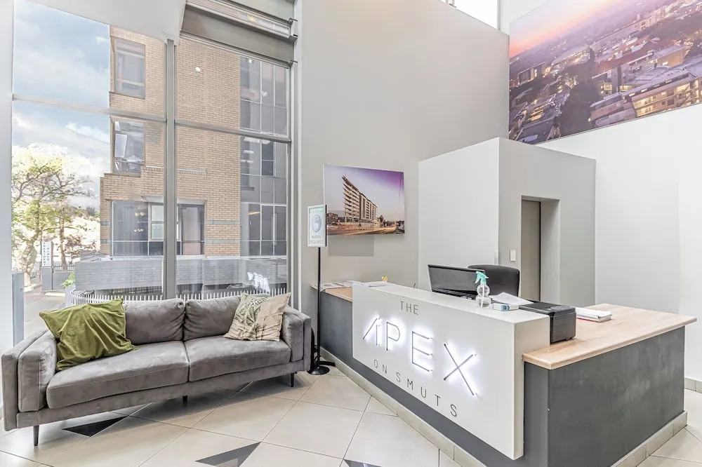 KMG Apartments at The Apex