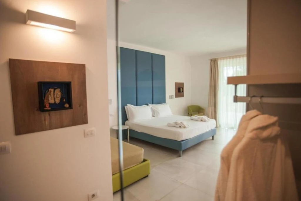 Luna Minoica Suites and Apartments