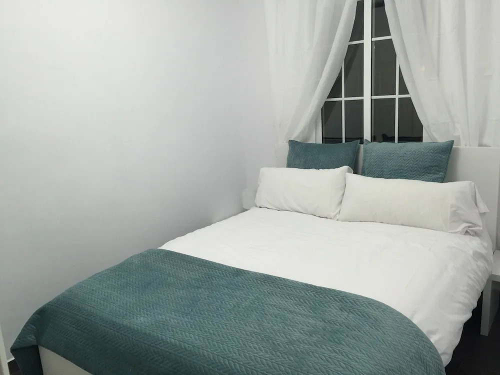 Triana Boutique Apartments by Hommyhome