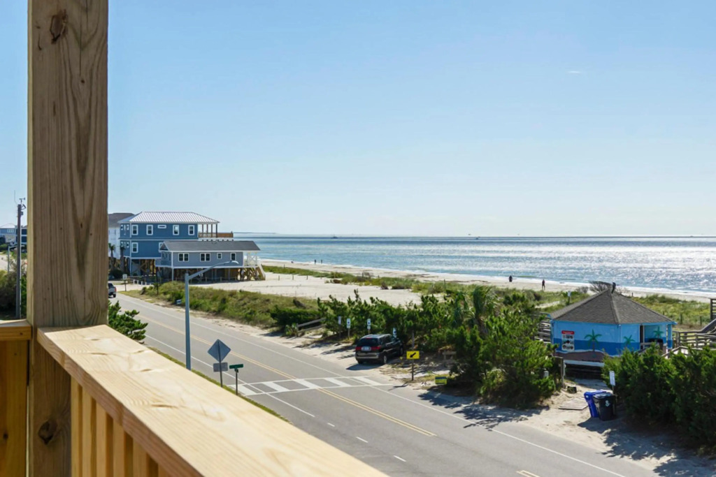 A Most Steller Place by Oak Island Accommodations