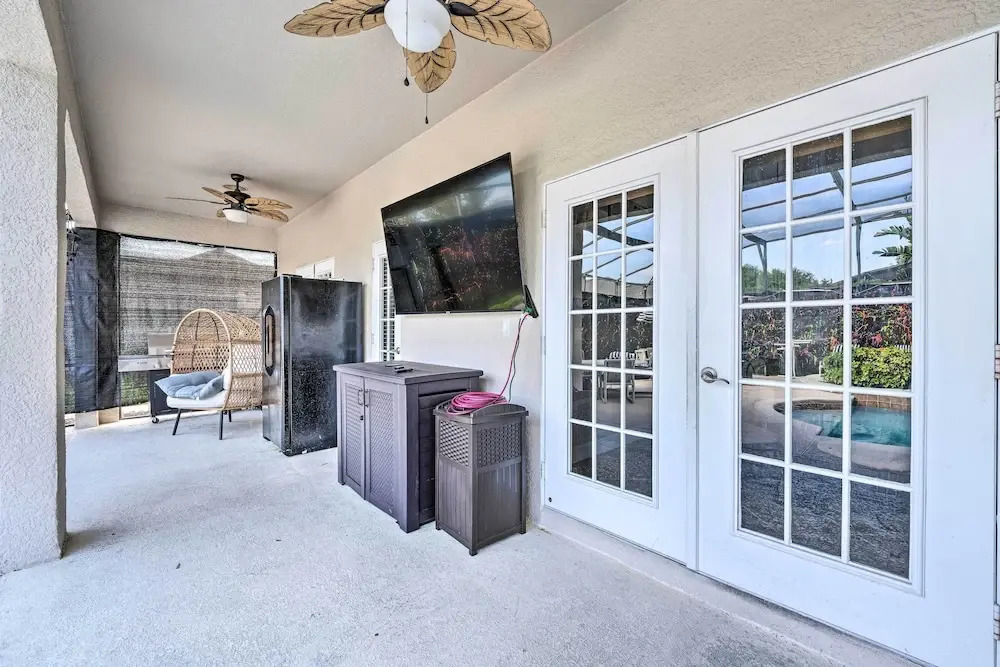 Spacious Family Home w/ Pool - 3 Mi to Disney