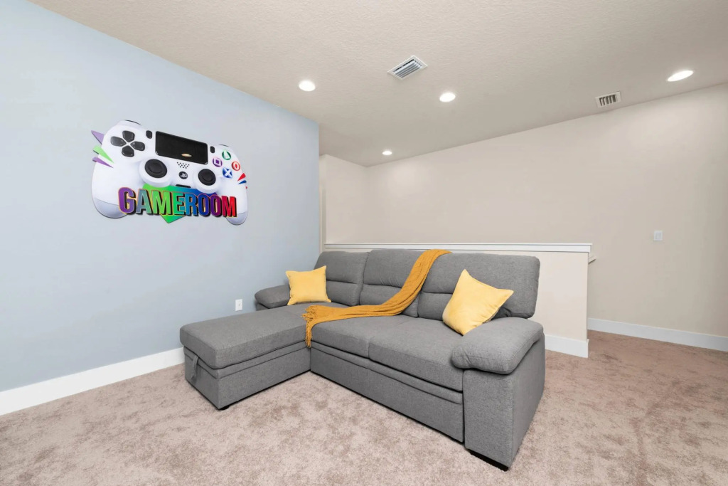 Cozy 3bd 3bath @HiddenForest with pool