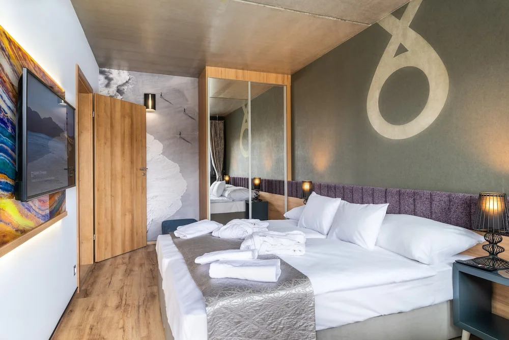 Onyx Luxury Sarvar