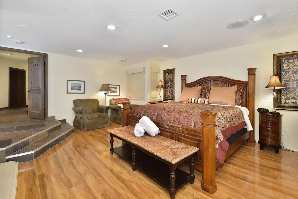 1818 W Ocean Front Coad 6 Bedroom Duplex