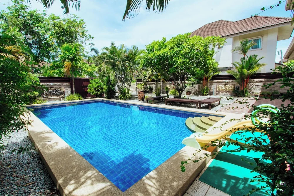 PRIVATE RESIDENCE HOSTED by Sasithorn