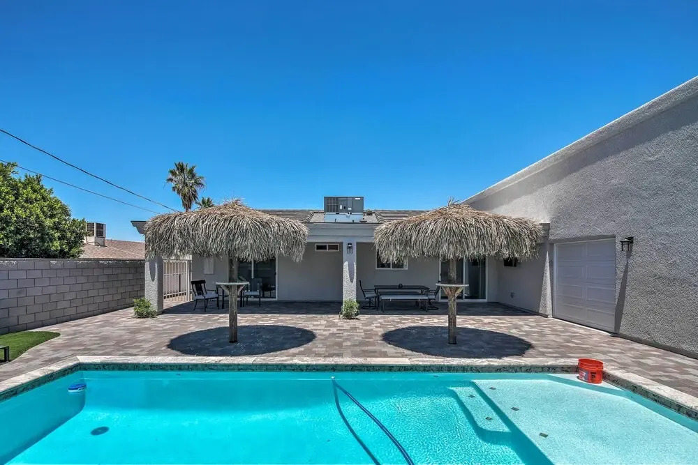 3 Mi to Lake Havasu State Park: Home w/ Pool!
