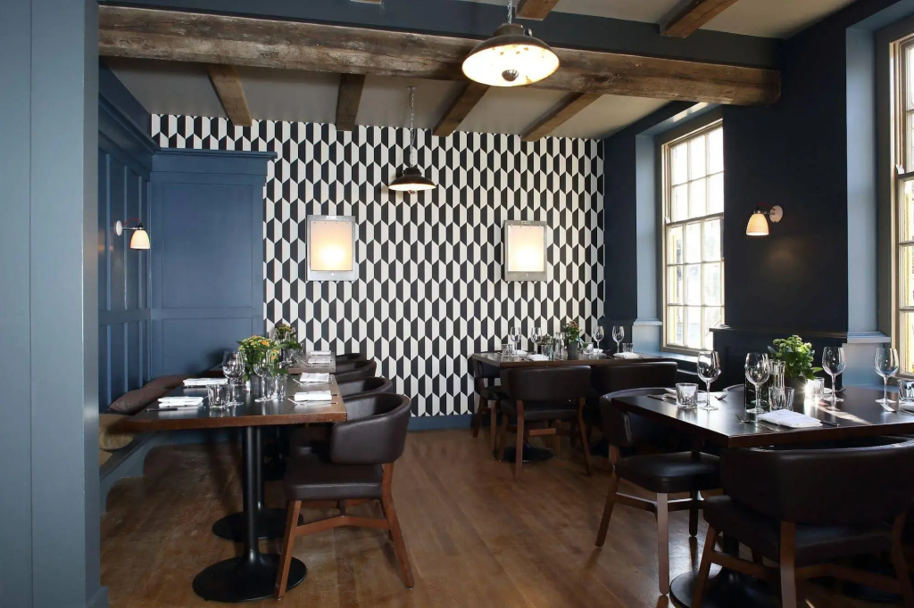 The Crown & Thistle, Abingdon, Oxfordshire - Acorn Pubs