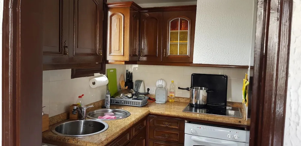 Lovely 2 bedroom house with private garden