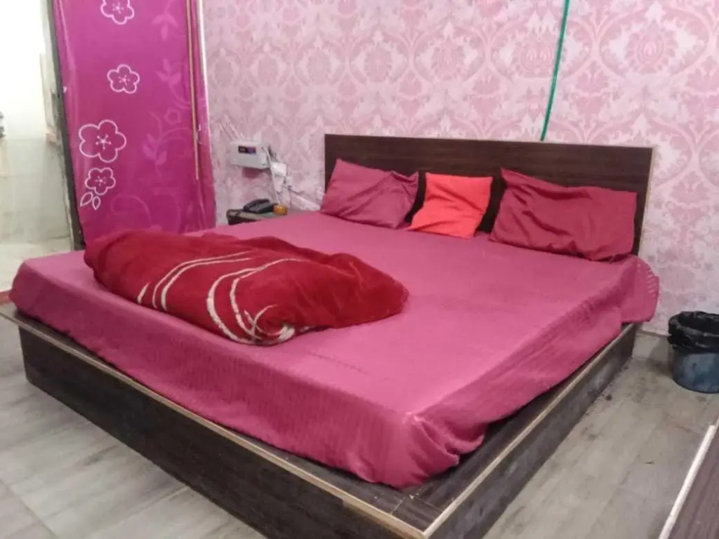 OYO 80540G Hotel Diamond