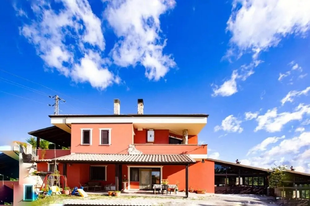 B&b Santa Sofia by holidayngo