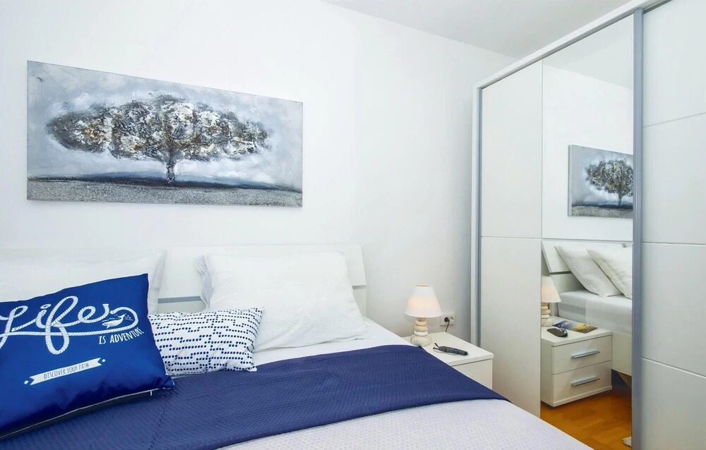 Stunning Apartment in Postira With 1 Bedrooms and Wifi