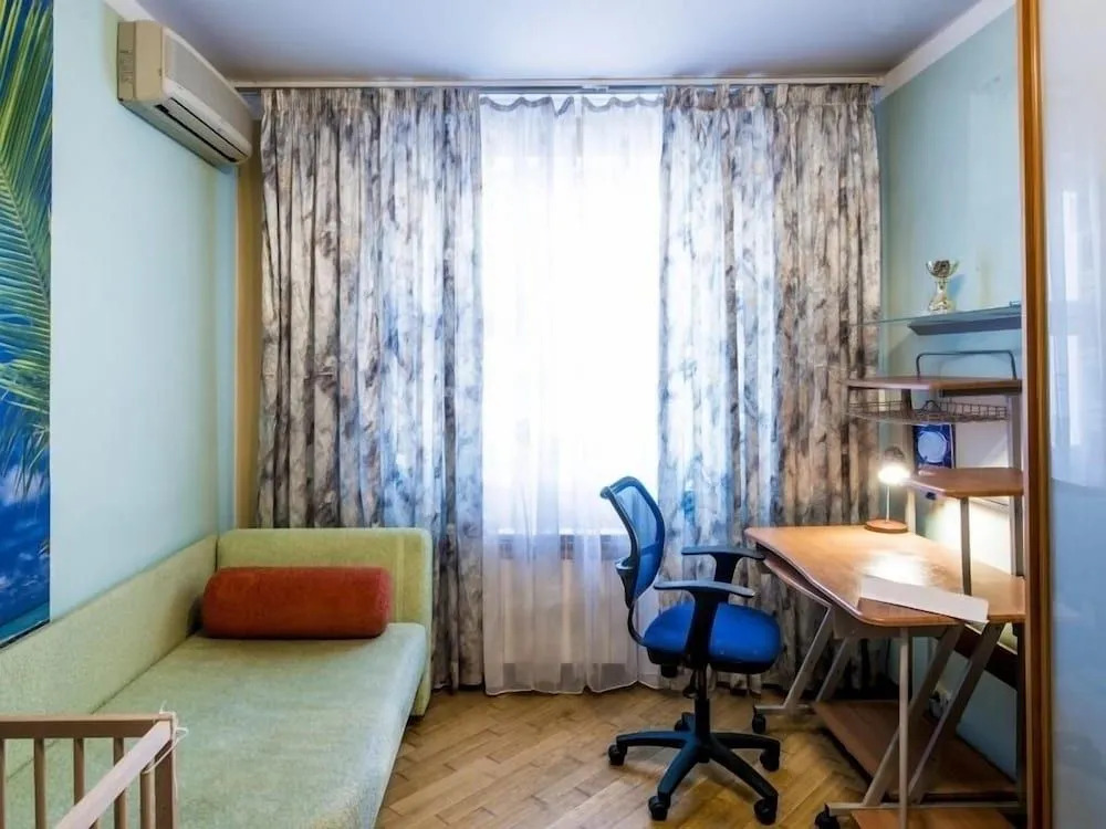 Апартаменты, ул. Островитянова, 11