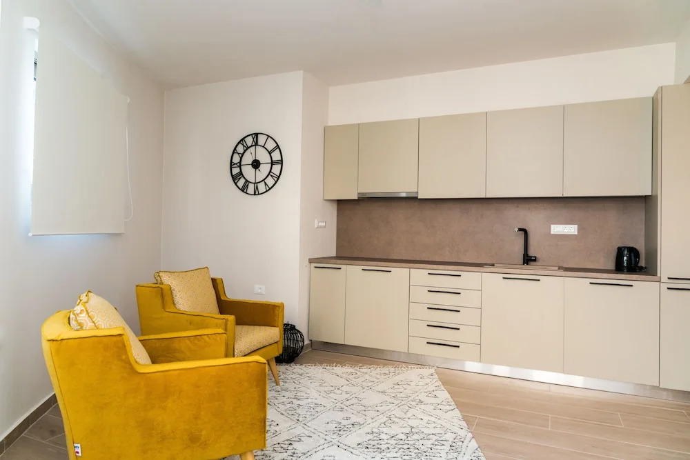 Anassa's Residence