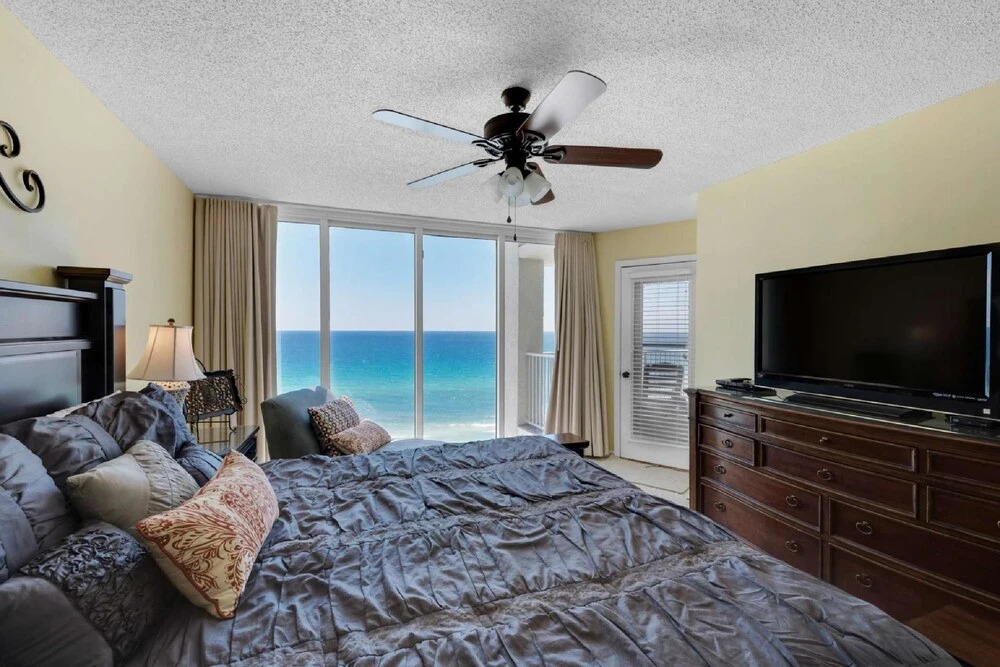 Long Beach Tower 3, 3 Bedroom Apartment
