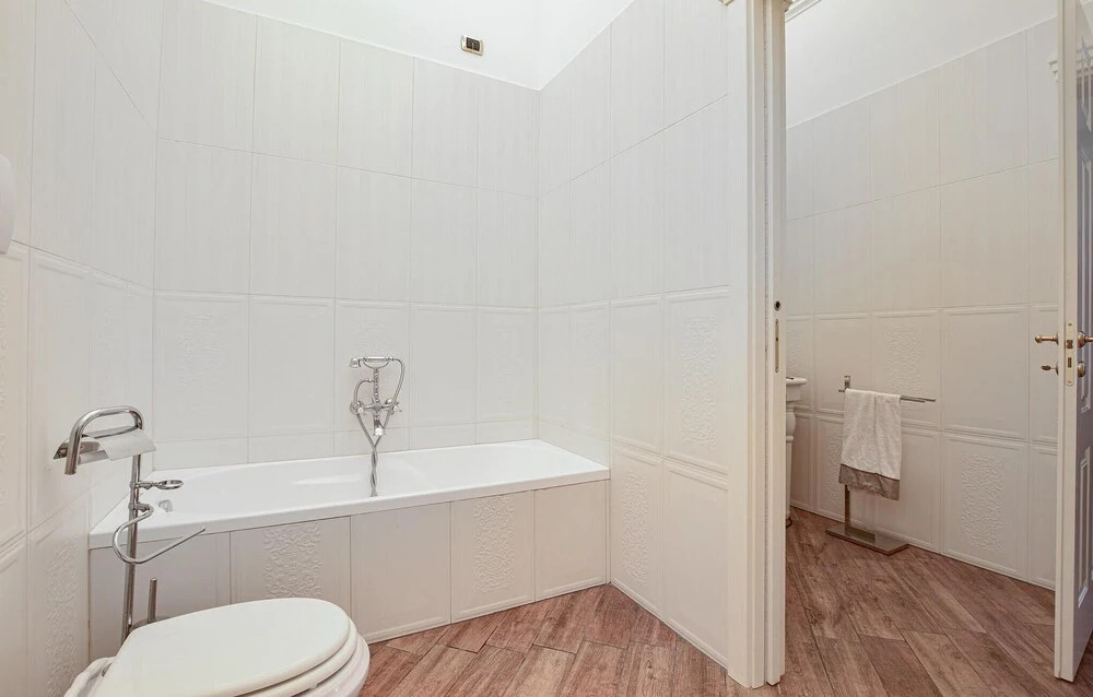 Stunning Apartment in Trani With 2 Bedrooms and Wifi
