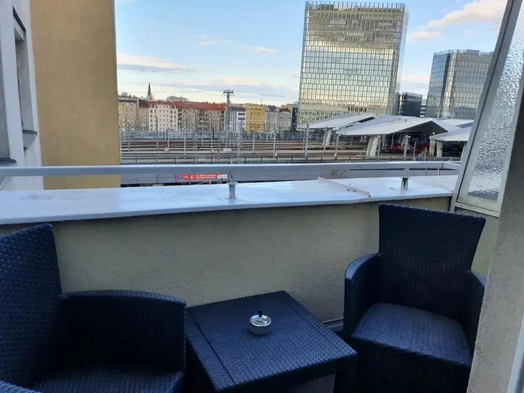 Smarte Dachgeschosswohnung mit 2 Terrassen direkt am Hauptbahnhof