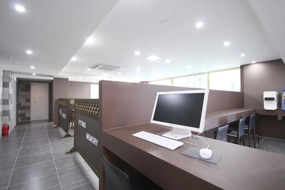 Haru Hotel
