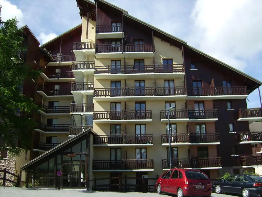 Appartement Risoul, 2 pièces, 4 personnes - FR-1-330-556