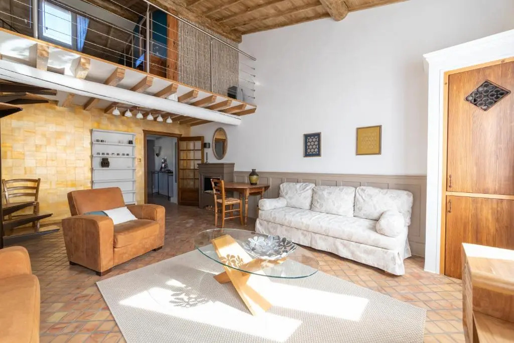 HYPERCENTRE 10 MIN DE LA GARE D'AVIGNON - Appartement charmant et lumineux