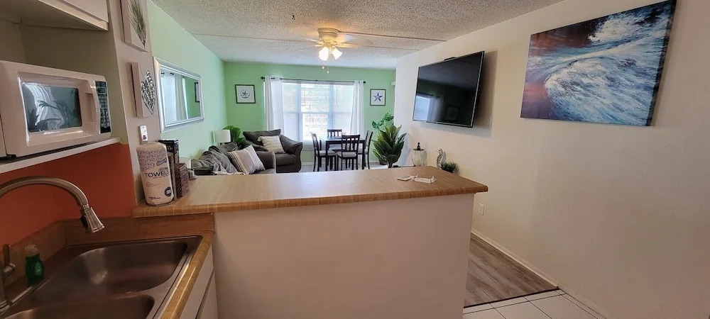 Private Beach Access Pool & Hot Tub Bbq Pits 1 Bedroom Home by RedAwning
