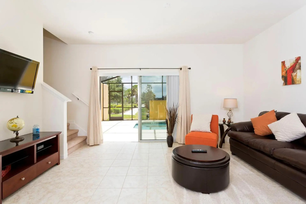3Br 3Bath Townhome BBQ Pool 15min Disney 1291ft