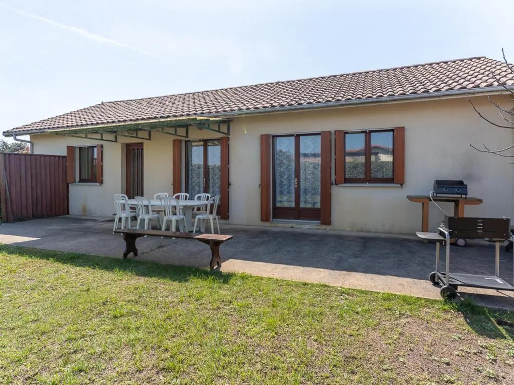 Maison à Mimizan Plage, 600m de la mer, 10 pers, 2 étoiles, confort moderne, jardin, parking - FR-1-50-88