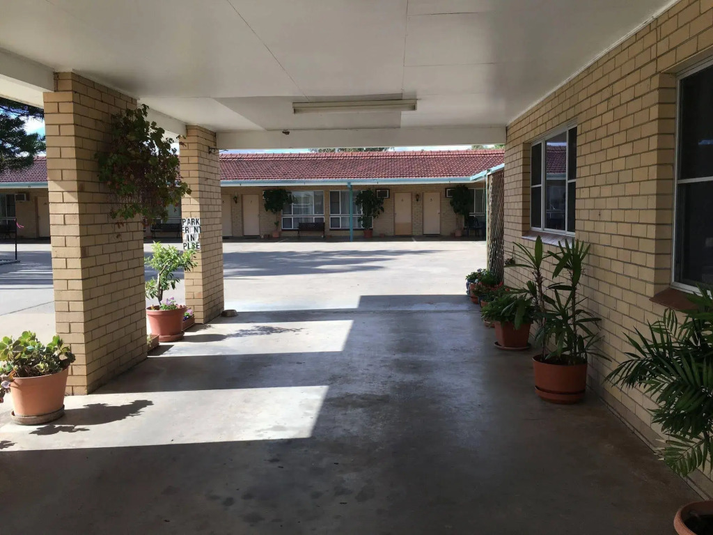 Gunsynd Motor Inn