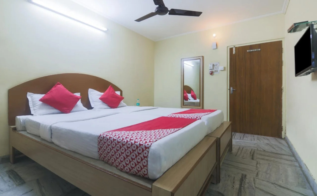 B.K.R Guest House by OYO Rooms