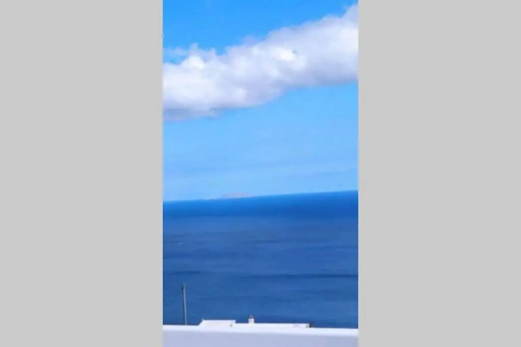 Endless Blue Private Cycladic house with sea view