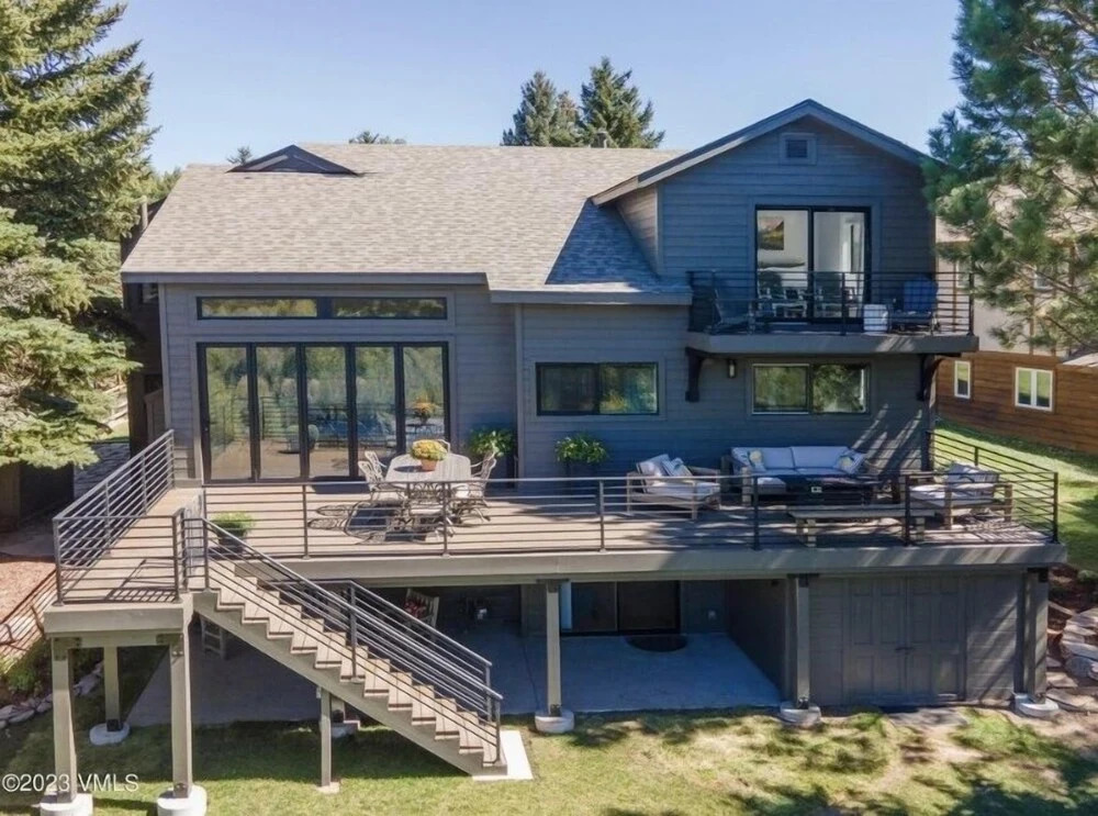 120 Old County 4 Bedroom Home by RedAwning