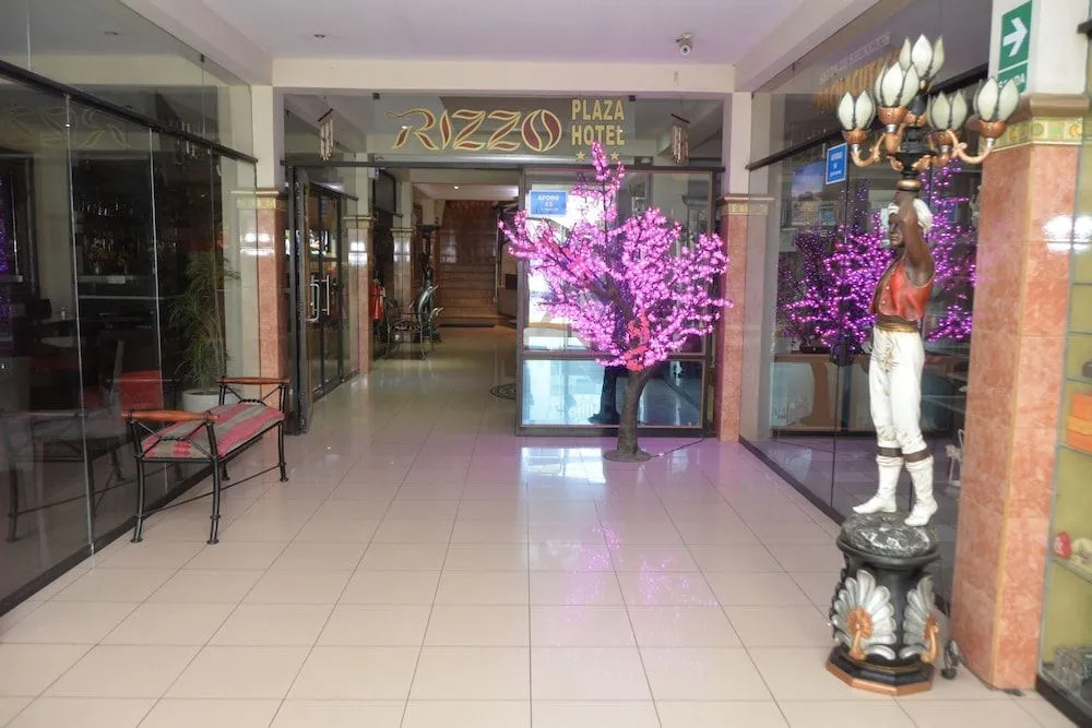 Rizzo Plaza Hotel
