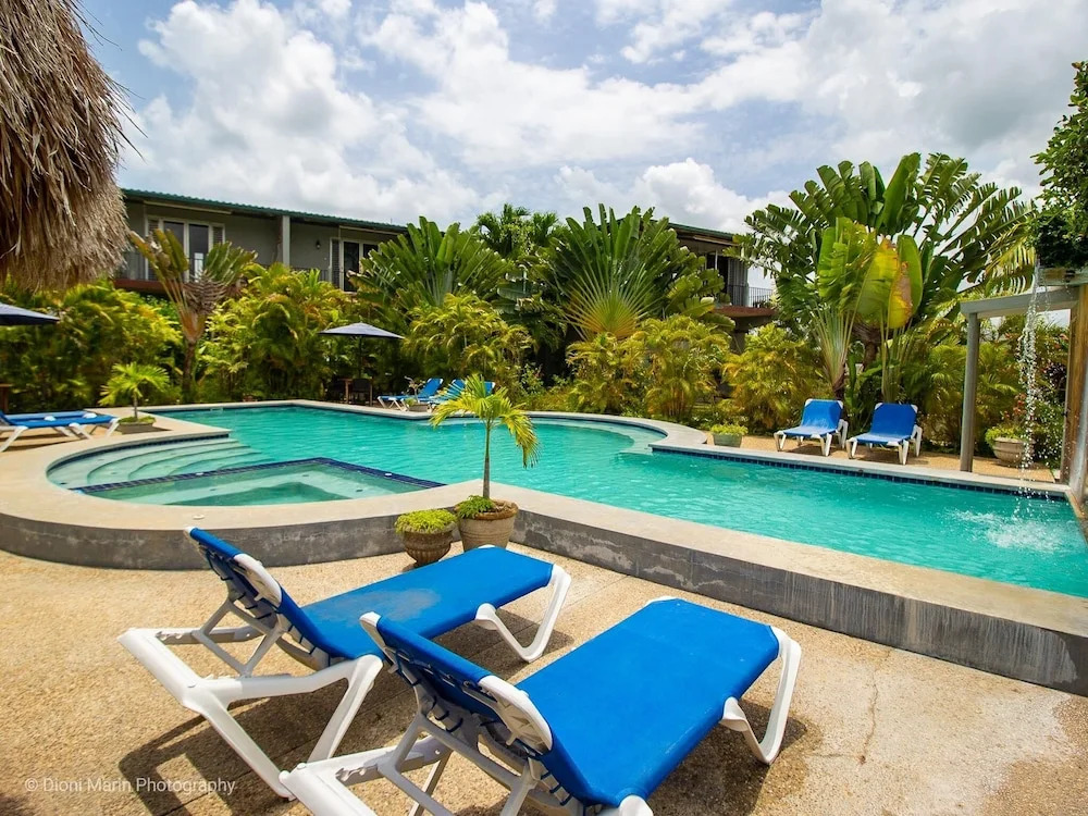 Almond Tree Hotel Resort