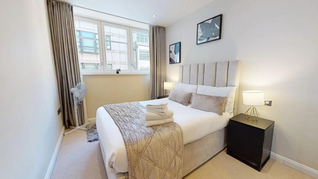 Spacious One Bedroom Apartment in Chancery Lane