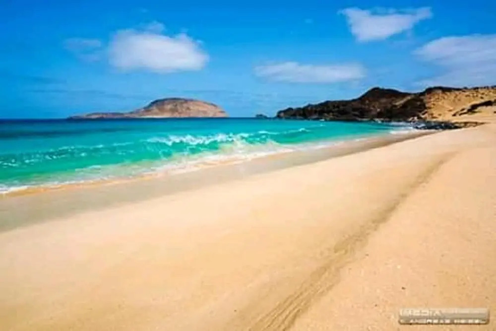 Charming Villa in Playa Blanca with Private Pool