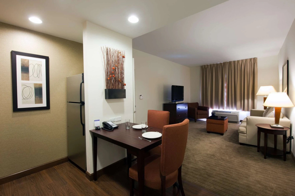 Homewood Suites by Hilton St. Louis - Galleria