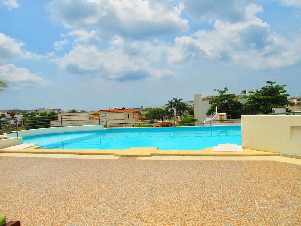 Condo Amalfi 104 by Playa Paradise