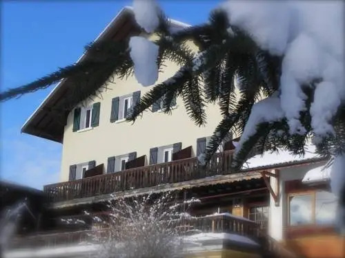 Les Skieurs Appartements B&B