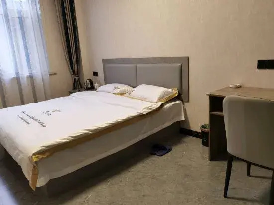 Xinlongmen Inn