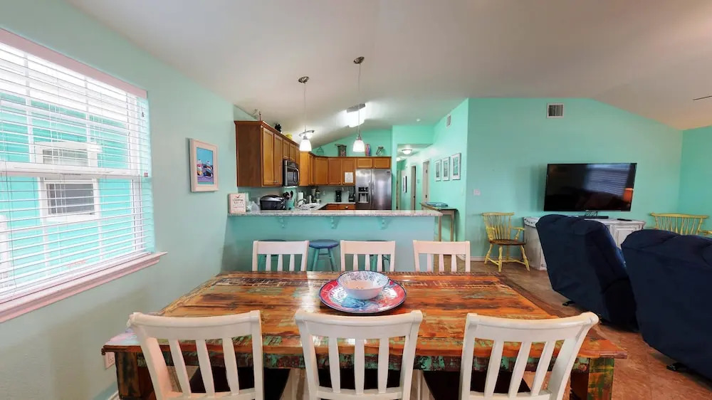 Orange Flamingo 3 Bedroom Home