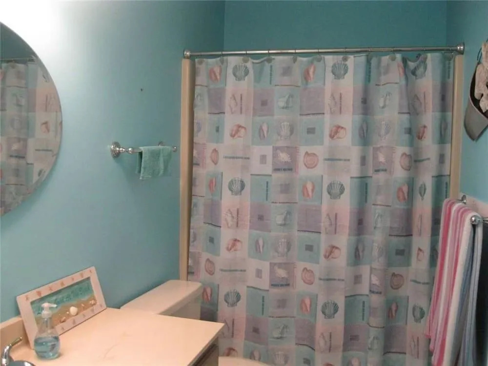 Drayton 402 - 3 Br Condo