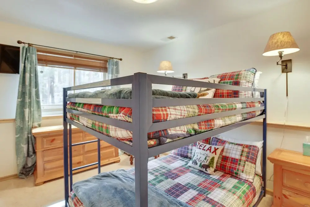 Angel Fire Rental Cabin w/ Hot Tub & Mountain View