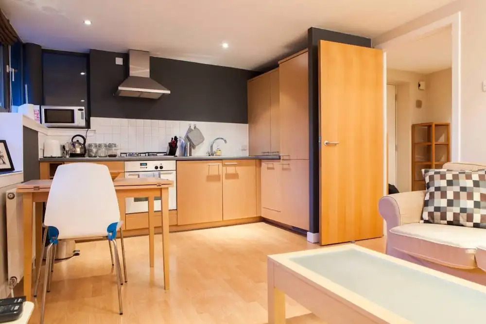 1 Bedroom West End Apartment