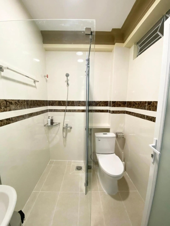 Home Away Do Quang Dau- Homestay, City Center, D1