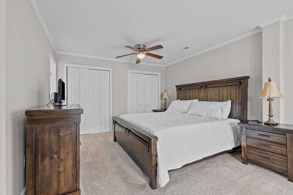 Seas The Moment 5 Bedroom Home by RedAwning