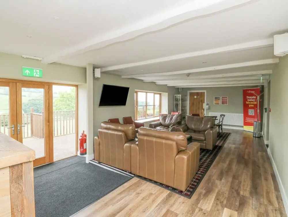Harcombe House Bungalow 1
