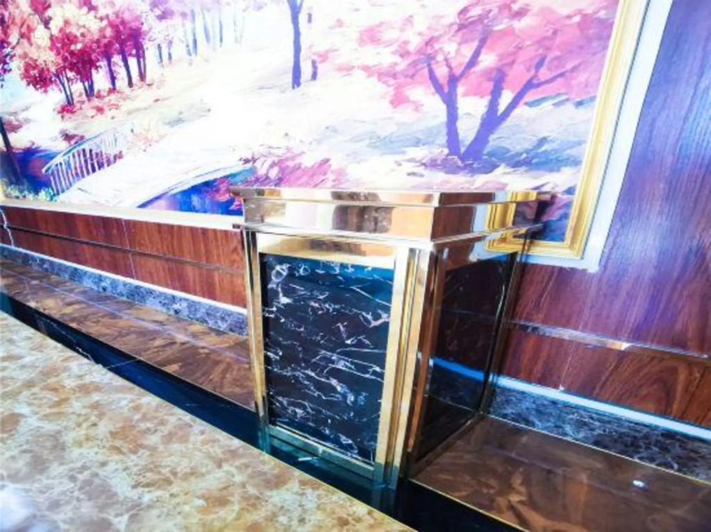Yiyi Chain Hotel (Foshan Sanshui Plaza Branch)