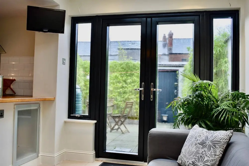 Newly Renovated 2 Bedroom Georgian House in Fairview