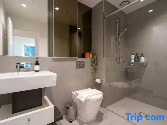 Next to Ritz: Melbourne CBD L51 1B with Pool&Gym