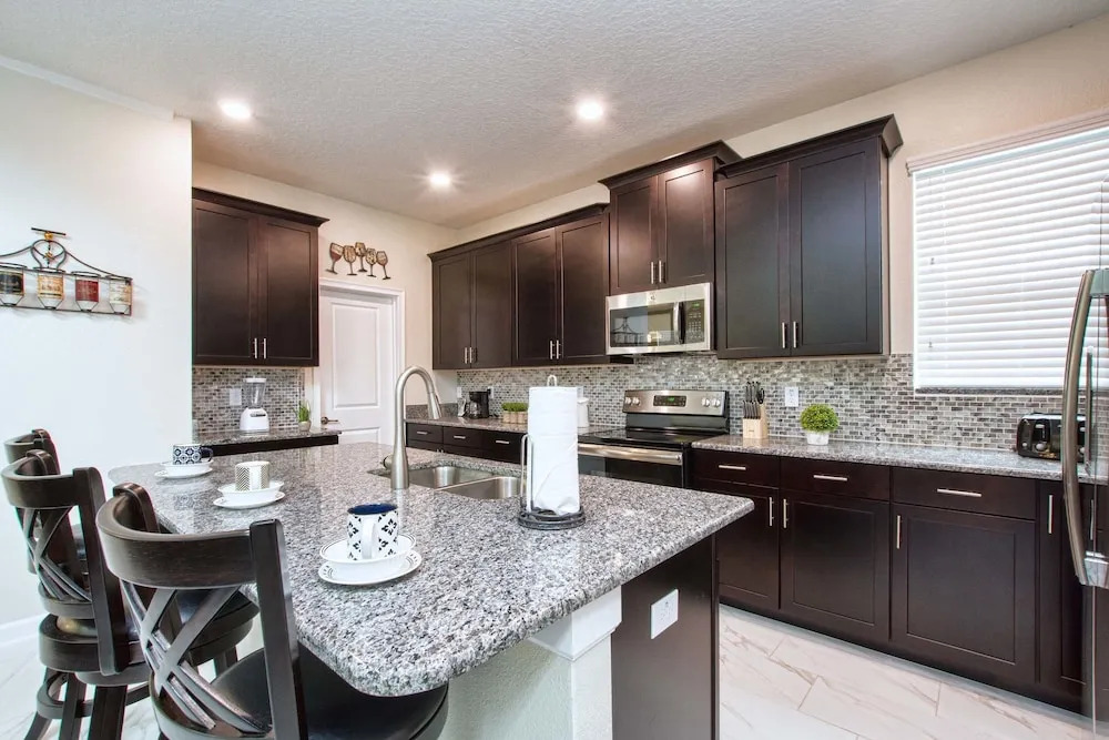 Storey Lake- 5 Bedroom Pool Home- 1661ST