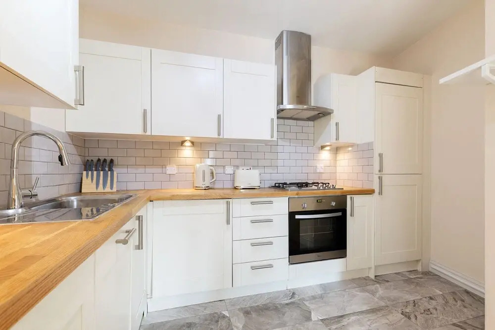 Stunning 2 Bed Flat near Tower Bridge